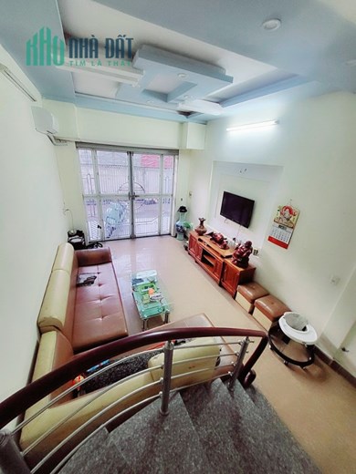 Bán nhà phố Vĩnh Tiến 3 tầng ô.tô đỗ cửa cả ngày GIÁ chỉ 2.2 tỉ