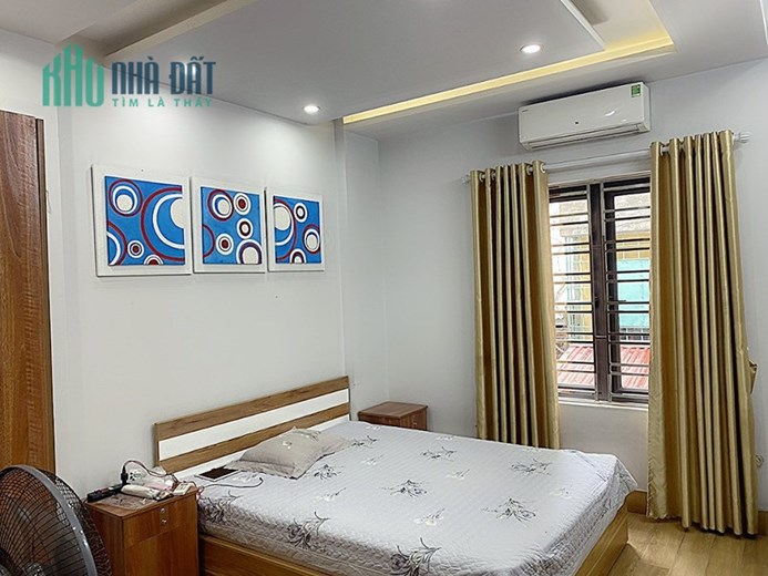 Bán nhà phố Văn Cao 4 tầng đang cho thuê 25 triệu/tháng GIÁ 7.5 tỉ cực đẹp