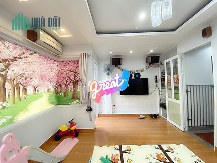 Bán nhà mặt đường Vũ Trọng Khánh - Lạch Tray 5 tầng GIÁ 5.5 tỉ