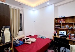 Bán nhà Lê Văn Thiêm, 69 m 14 tỷ 8