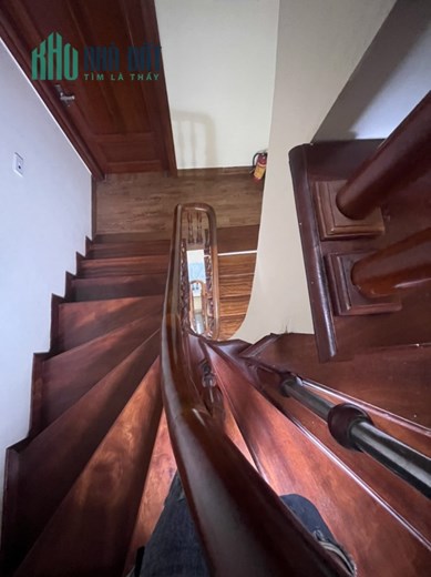 Bán nhà Lê Văn Thiêm, 69 m 14 tỷ 8