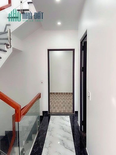 Bán nhà xây mới ngõ 67 Khúc Thừa Dụ 2, diện tích 43m 4 tầng GIÁ 2.48 tỉ ngõ cực nông