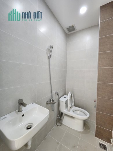 Bán nhà MT Đường Nguyễn Khuyến P.12 Q.Bình Thạnh DT 52m2 (4Tầng) hiếm Chỉ 8,4 Tỷ