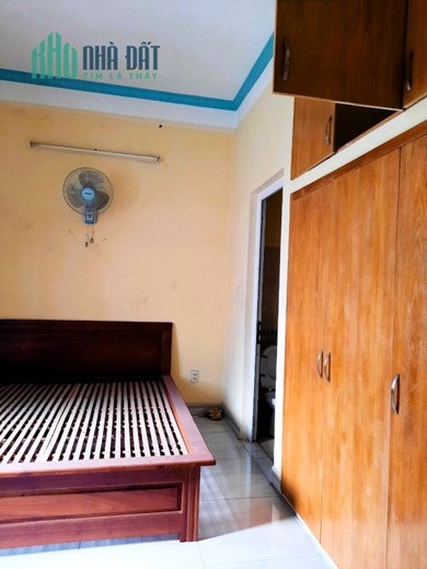 Cho thuê nhà 1T3L 6pn mặt tiền đường 18 Linh Đông