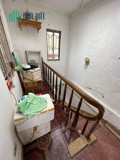 Cho thuê nhà phố Đào Tấn  33m2 x 5T 3 ngủ