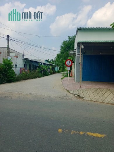 BAN DAT CO NHA KHO O DUC HOA THUONG 12 X 38 BAN GIA 3,7 TY