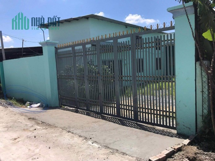 BAN DAT CO NHA KHO O DUC HOA THUONG 12 X 38 BAN GIA 3,7 TY