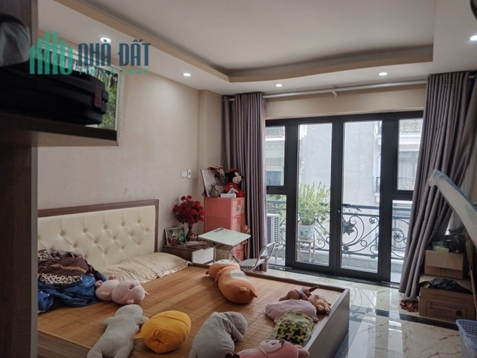 Bán nhà Bồ Đề,Long Biên 6 tầng ,53m2 ,Mt 4.5m ,thang máy  nhỉnh 9 tỷ