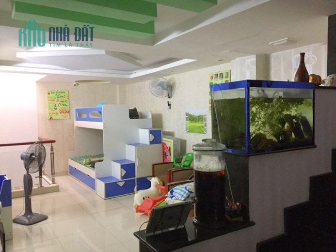 BÁN NHÀ HXH TÂN KỲ TÂN QUÝ TP NGANG 5M THÔNG TỨ TUNG CHỈ NHỈNH 5 TỶ