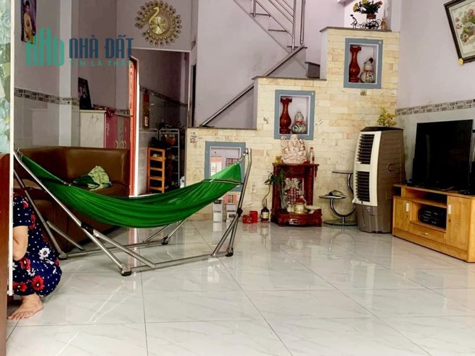 OTO ĐỖ CỬA, 2 TẦNG, (6.4x17.11m), 5TỶ5, NGUYỄN THỊ THẬP Q7.