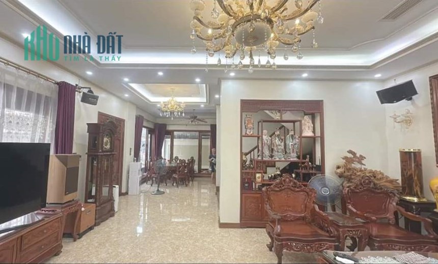 LÔ Góc mặt phố Chiến Thắng sầm uất gần hồ Văn Quán, MT rộng 8m, 102m2 chỉ 19.9 tỷ. LH 0989.62.6116