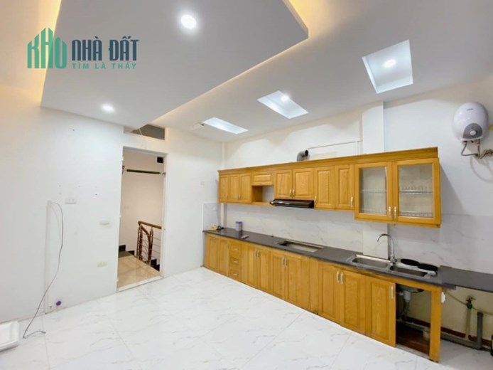 Bán nhà  Khương Hạ 40.6m x 5 tầng, mt: 3.94m