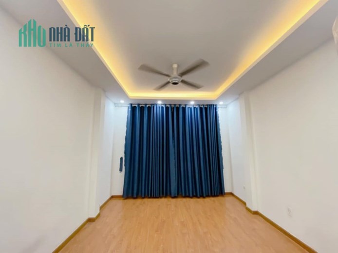 Bán nhà  Khương Hạ 40.6m x 5 tầng, mt: 3.94m