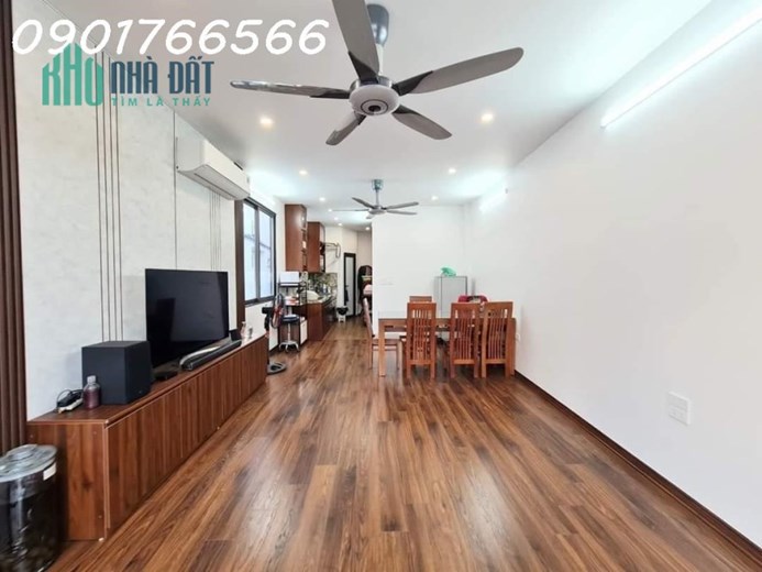 Chỉ nhỉnh 11 tỷ, Mặt Phố Trương Định, lô góc, 45m x 5T.