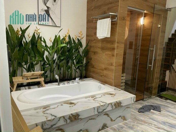 Bán Toà Nhà Căn Hộ Dịch Vụ 105 Phòng Cao Cấp, HĐT Net 440tr/tháng - Hẻm 16m, Quận 7.