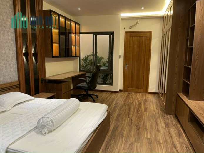 Bán Toà Nhà Căn Hộ Dịch Vụ 105 Phòng Cao Cấp, HĐT Net 440tr/tháng - Hẻm 16m, Quận 7.