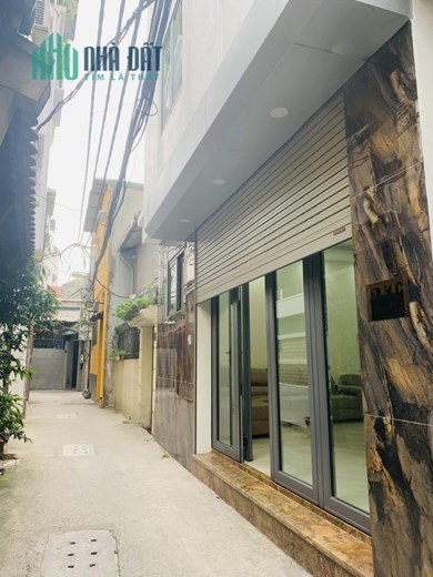 Bán nhà Cầu Giấy 40m2 – 5 tầng 5 ngủ giá chỉ hơn 5 tỷ
