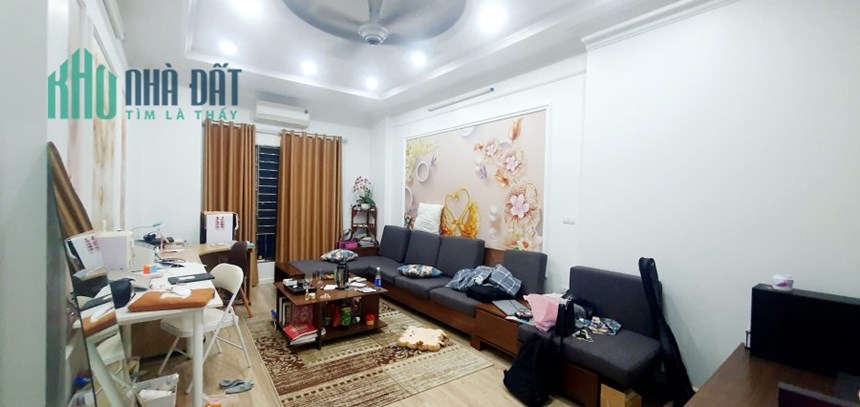 Bán nhà phố Nguyễn Chí Thanh, ngõ nông, rộng, ô tô gần, dân xây, 58m, 4PN, 4.8 tỷ