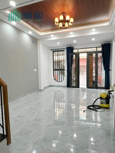 Nhà bán mới, đẹp 3 Tầng hẻm 136 Nguyễn Thị Tần P2Q8 - Giá 6.4 Tỷ