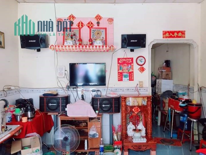 Nhà bán 48m2 hẻm 188 Lê Đình Cẩn Tân Tạo Bình Tân giá 2.8 tỷ