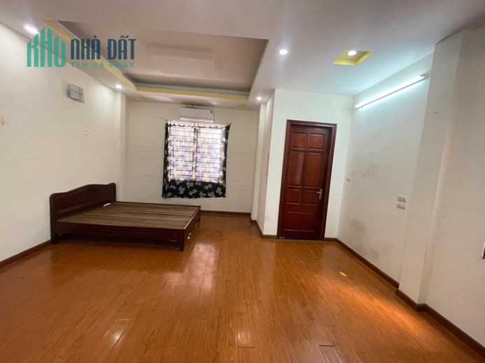 Bán nhà Láng Hạ, ngõ dân trí cao, nhà đẹp, dân xây 60 m, 4PN, nhỉnh 4 tỷ