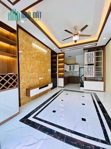 BÁN NHÀ THẠCH BÀN,_ 4 TẦNG MỚI KOONG_ Ô TÔ DỖ CỔNG_ GẦN CHỢ THẠCH BÀN CHỈ 2 TỶ 850 TRIỆU