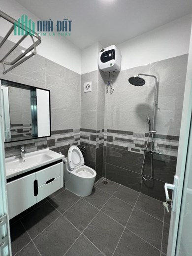 BÁN NHÀ THẠCH BÀN _ DÂN XÂY_ CÔNG VIÊN _ HỒ ĐIỀU HÒA_ 52 M2  X 3 TẦNG.CHỈ 4 TỶ