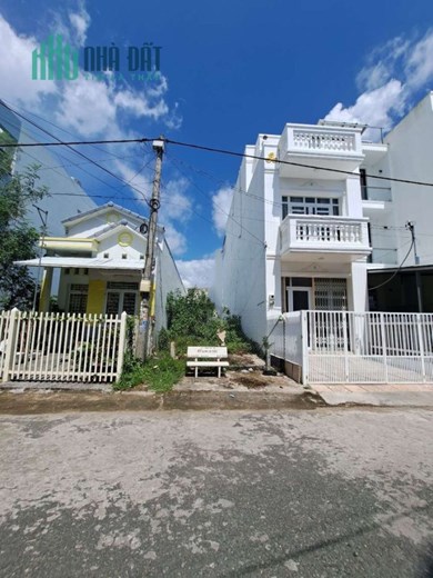 Chính Chủ Bán Đất ODT Sổ Hồng Riêng Mt Giá Rẻ Ngay Tt Long Xuyên