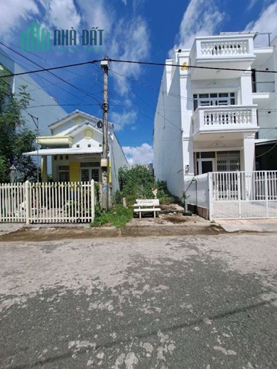 Chính Chủ Bán Đất ODT Sổ Hồng Riêng Mt Giá Rẻ Ngay Tt Long Xuyên