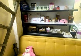 Sang tiệm nail 40m2 mặt tiền đường Linh Trung