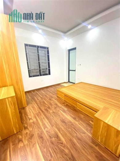 NHÀ RÔNG 47m-MỚI 4 tầng-MT5m chỉ 7.1 tỷ-Trường Chinh-TT Đống Đa