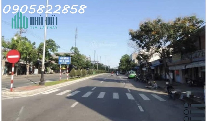 Cho thuê nhà có mặt bằng kinh doanh siêu rộng đường Nguyễn Lương Bằng, Đà Nẵng