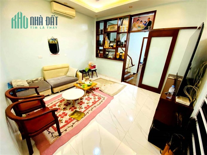 CHỈ 118TR/1M PHƯƠNG MAI, GẦN PHỐ, NHÀ ĐẸP Ở LUÔN-TT ĐỐNG ĐA