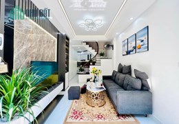 Bán nhà phố Hoàng mai 38*5 tầng giá 2 tỷ88, đẹp, mới, ở luôn, gần hồ