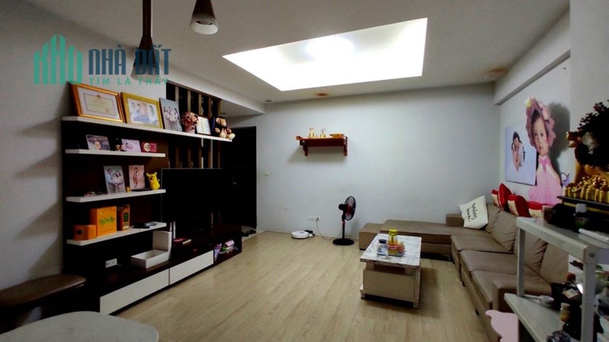 Chính chủ bán căn hộ Star Tower 89m2 full NT 2PN 2WC tầng đẹp lốt Ôtô Giá 4 tỷ
