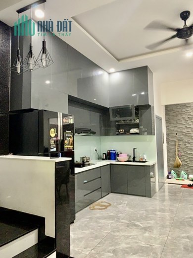 Bán Nhà Mặt Tiền 5Mx20M 3Tầng Đường Phùng Chí Kiên quận Tân Phú