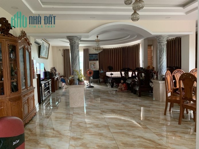 Cho thuê nhà nguyên góc 2 mặt tiền kinh doanh đỉnh  đường Liên Phường