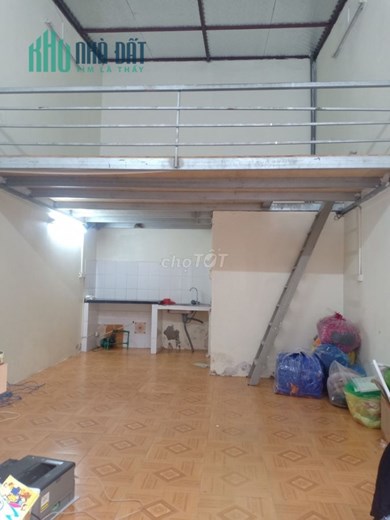 Cho thuê nhà cấp 4 ngõ otto, điện nước giá Nhà nước, giá 4tr phố Đặng Xuân Bảng