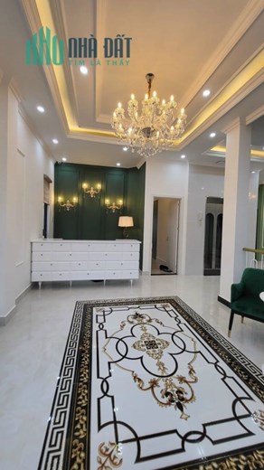 ( Loa Loa ) Bán Gấp Khách Sạn 15 phòng ngủ view siêu đỉnh đường Khe Sanh, P10, TP.Đà Lạt