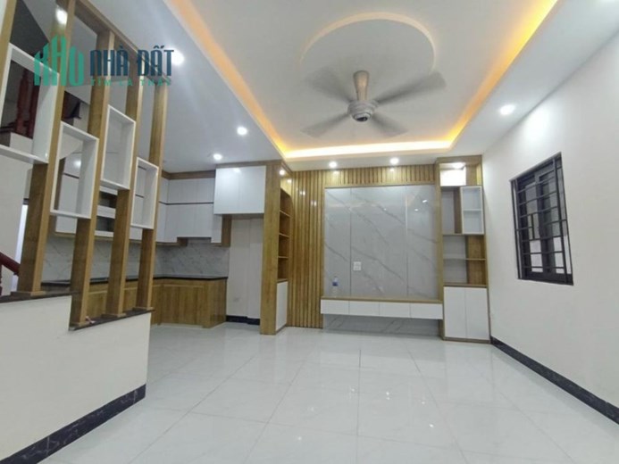 HÀNG SIÊU HOT - NHÀ MỚI NGAY SÁT PHỐ - SÁCH VALY Ở NGAY