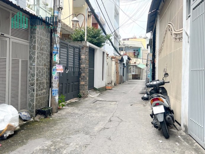 Nhà hẻm ô tô (4x23m, nở hậu 5m) Âu Dương Lân P3 Q8 11.5  tỷ