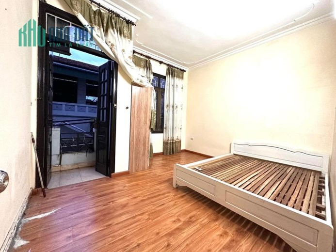 PHỐ CỰ LỘC - NHÀ ĐẸP - NGÕ THÔNG - GẦN PHỐ Dt 35M , MT 4,2M -GIÁ NHỈNH 4TỶ