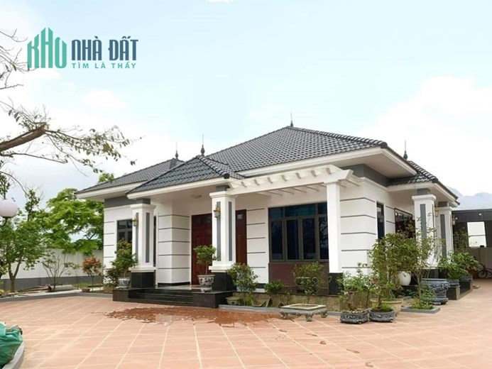 Bán nhà mặt tiền Phan Văn Đối, gần trường học, chợ, ngân hàng, siêu thị mini, giảm sâu