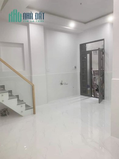 Nhà bán mới đẹp Trệt, lầu -31,4m2 hẻm 1293 Phạm Thế Hiển P5Q8