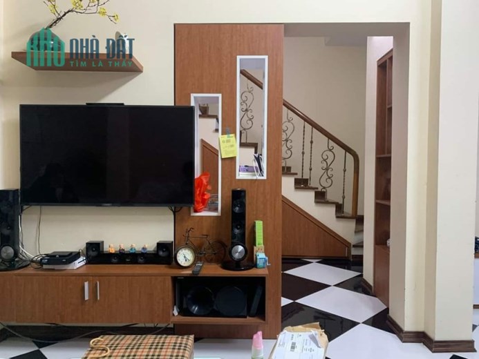 Bán nhà phố Thịnh Quang, ngõ nông, rộng, 2 thoáng, 45m, 4PN, 4.75 tỷ