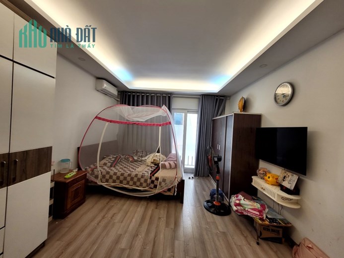 Cần tiền bán gấp nhà 5 tầng Hà Đông