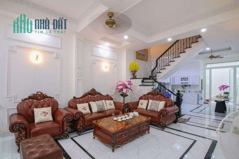 Ngộp Hòa Bình Quận 11 - HXH 1 xẹt - 5x26m - 2 tầng