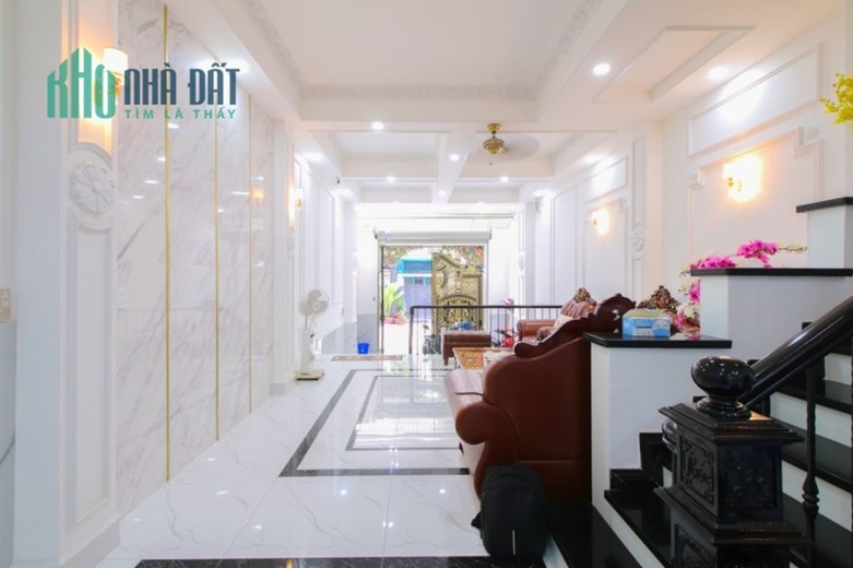 Ngộp Hòa Bình Quận 11 - HXH 1 xẹt - 5x26m - 2 tầng