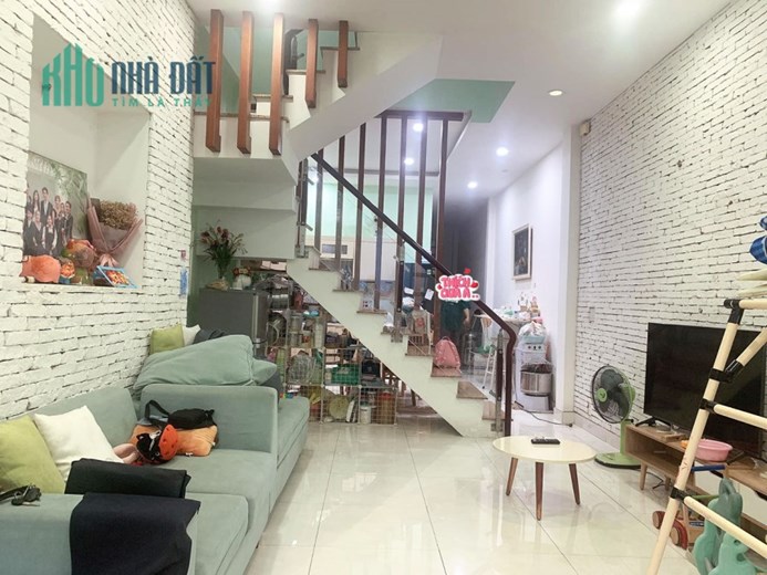 XE HƠI ĐẬU CỬA NGAY TRƯỜNG VÕ THỊ THỪA QUẬN 12, 78M2, 2 TẦNG BTCT, 3 PN, KHÔNG LỘ GIỚI.