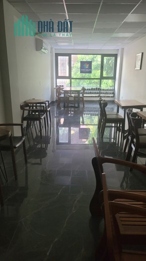 Cho thuê văn phòng tại số 260/26 đường Nguyễn Thái Bình, p.12, q.Tân Bình, phòng mới 100%.